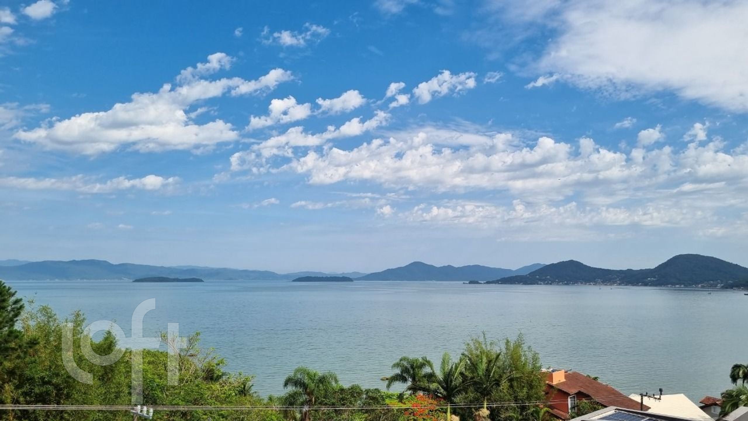 Casa à venda em Cacupé com 392 m², 4 quartos, 4 suítes, 5 vagas