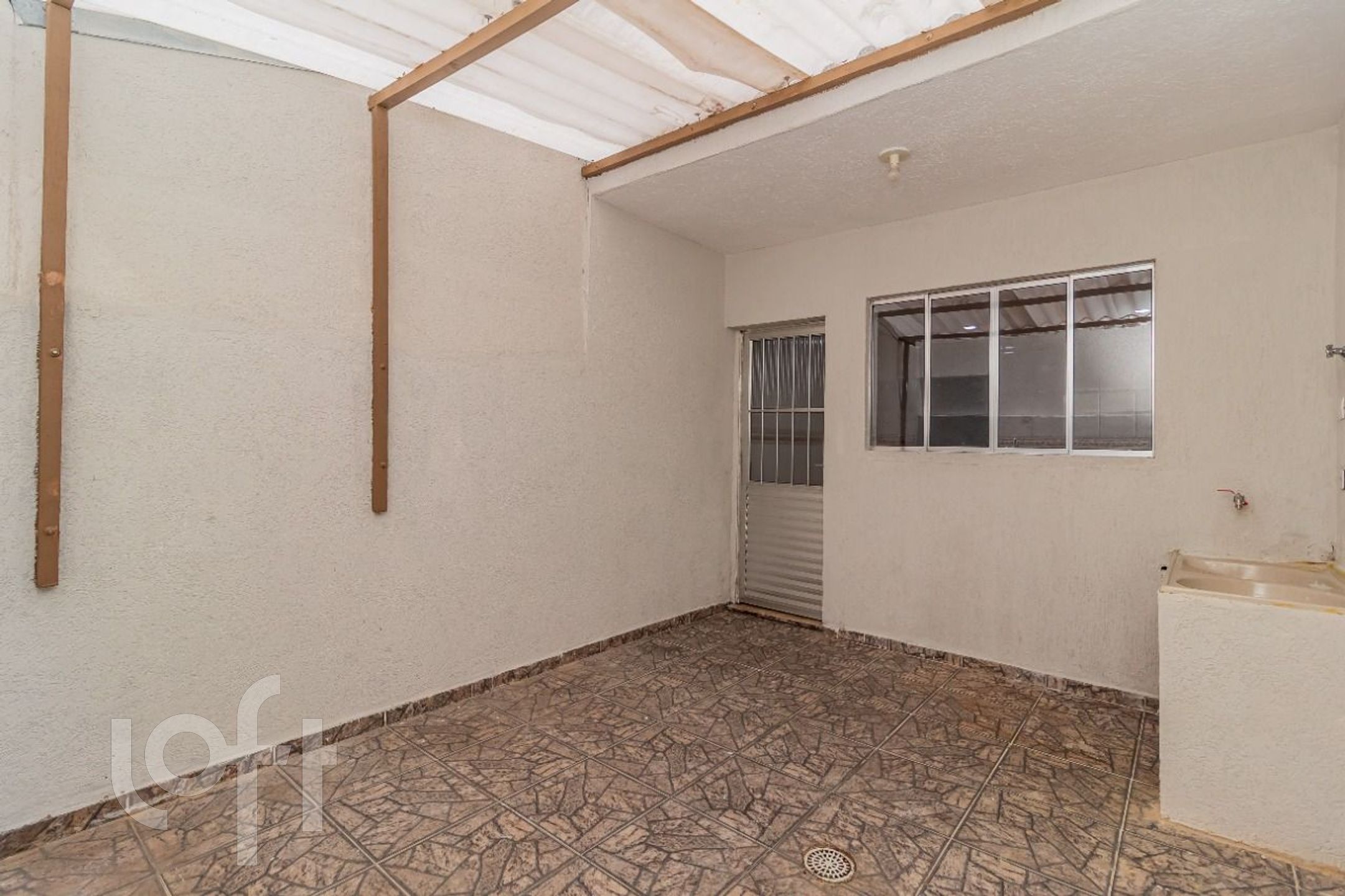 Imagem da propriedade PU1n7crs2 13