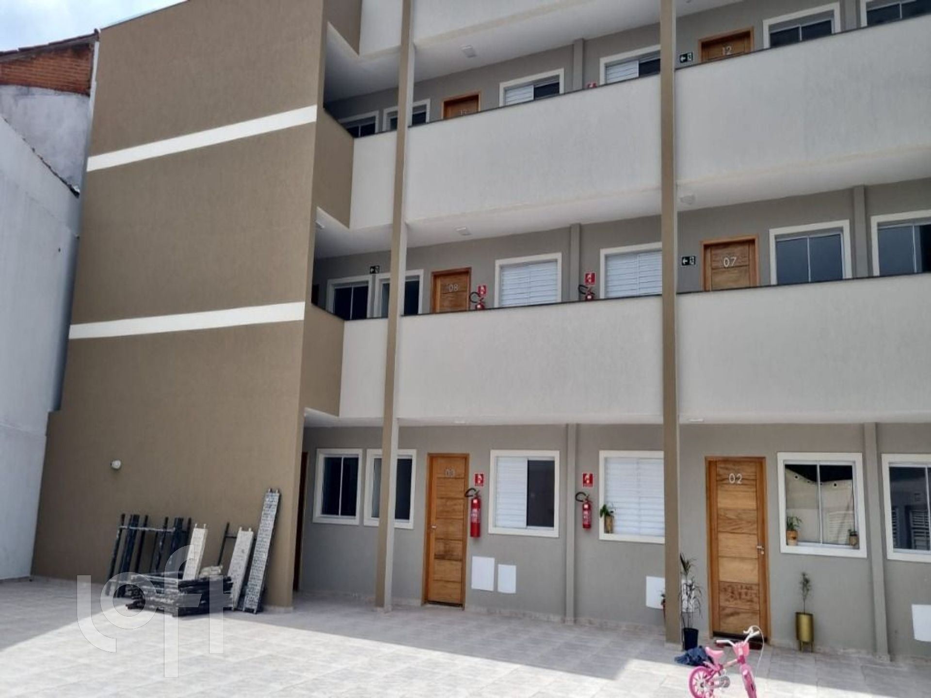 Apartamento à venda com 2 quartos, 40m² - Foto 17