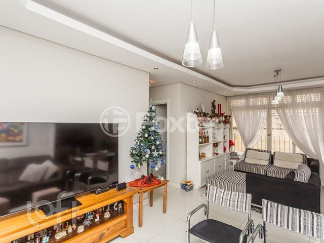 Apartamento com 157m², 4 dormitórios, 1 suíte, 2 vagas, Rio Branco em Porto Alegre