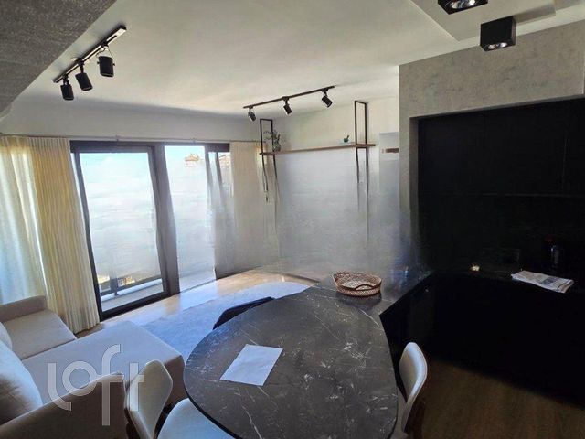 Apartamento com 105m², 2 dormitórios, 1 suíte, 2 vagas, Boa Vista em Porto Alegre