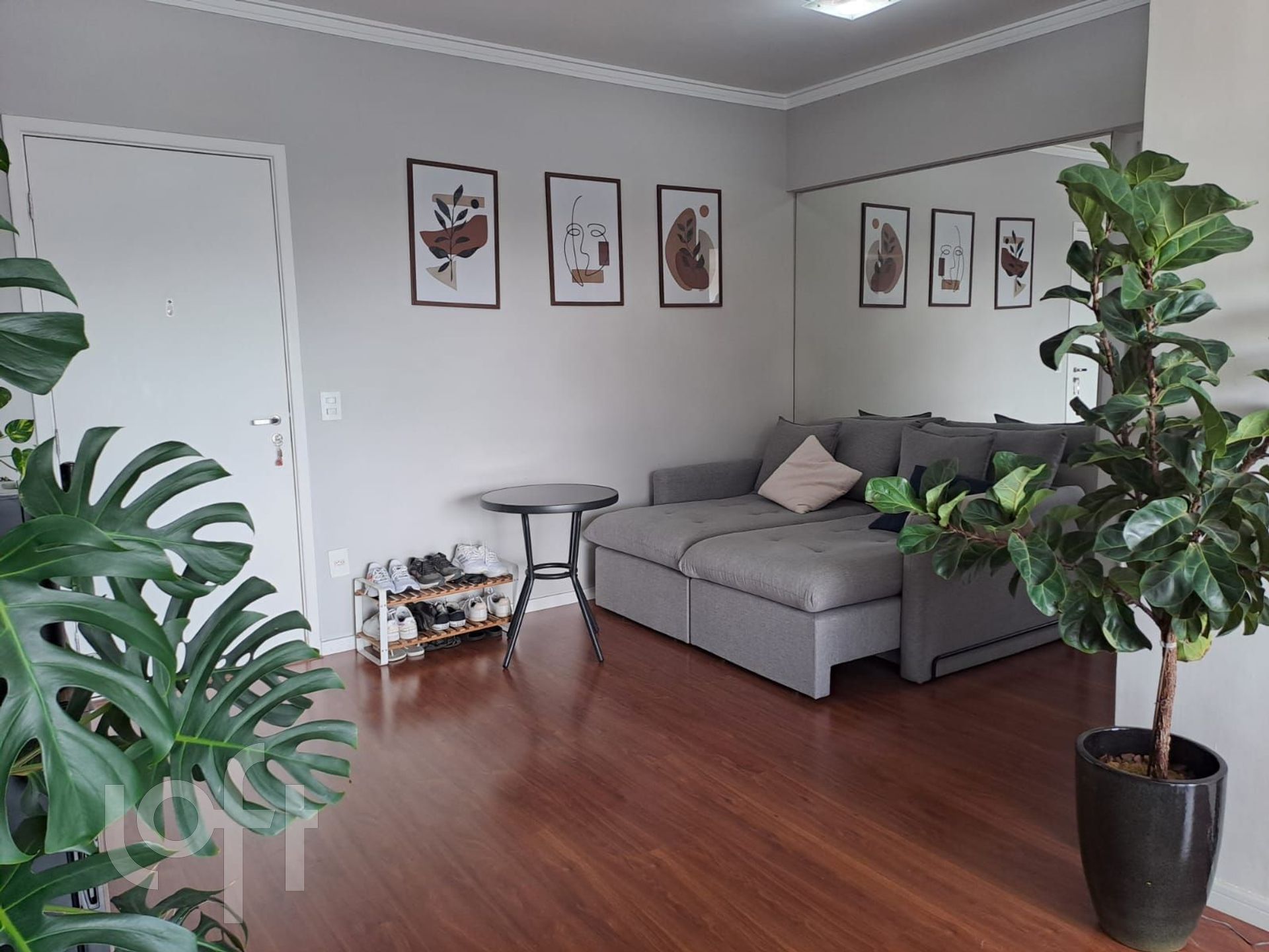 Apartamento à venda com 2 quartos, 64m² - Foto 3