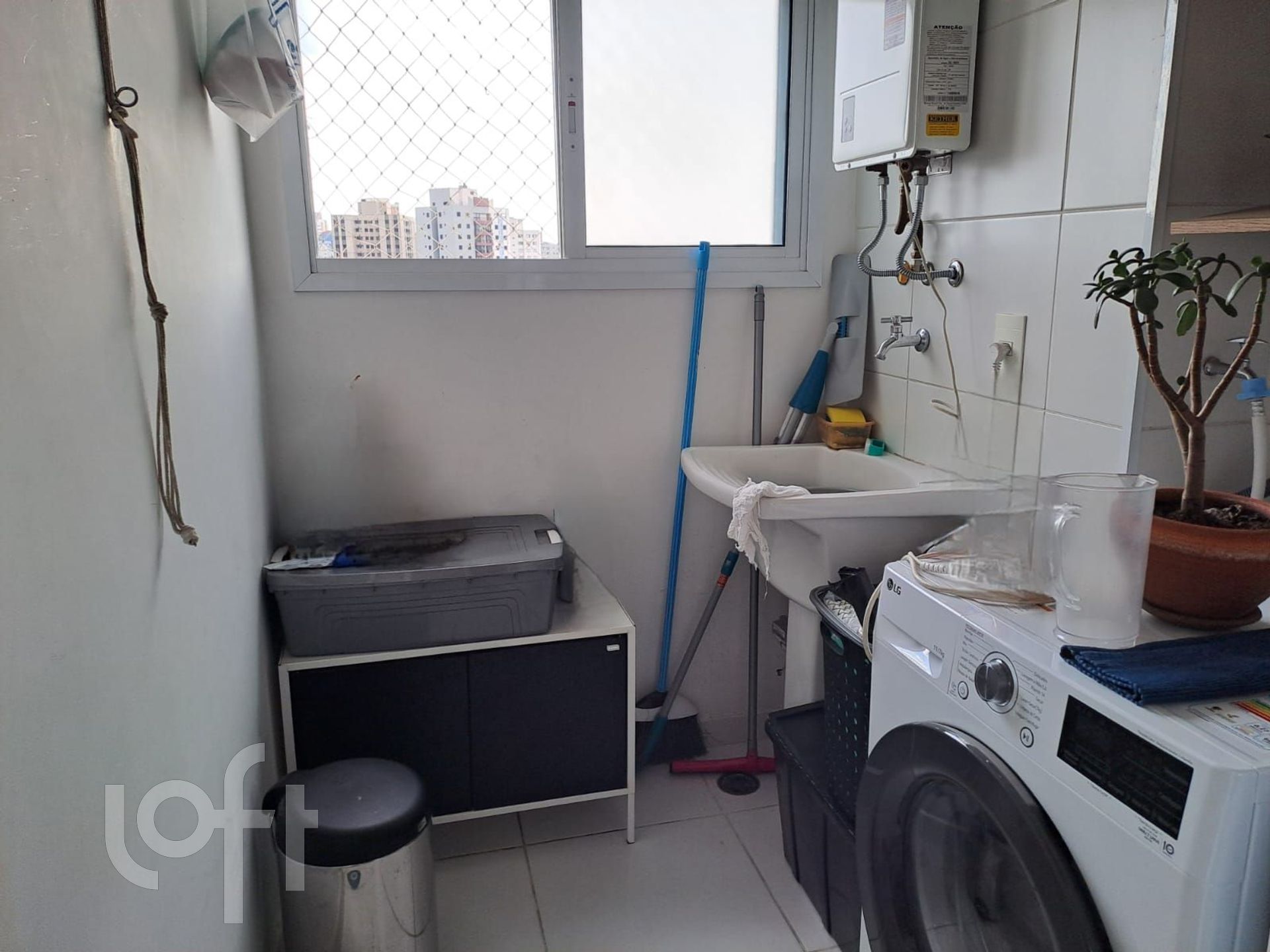 Apartamento à venda com 2 quartos, 64m² - Foto 9