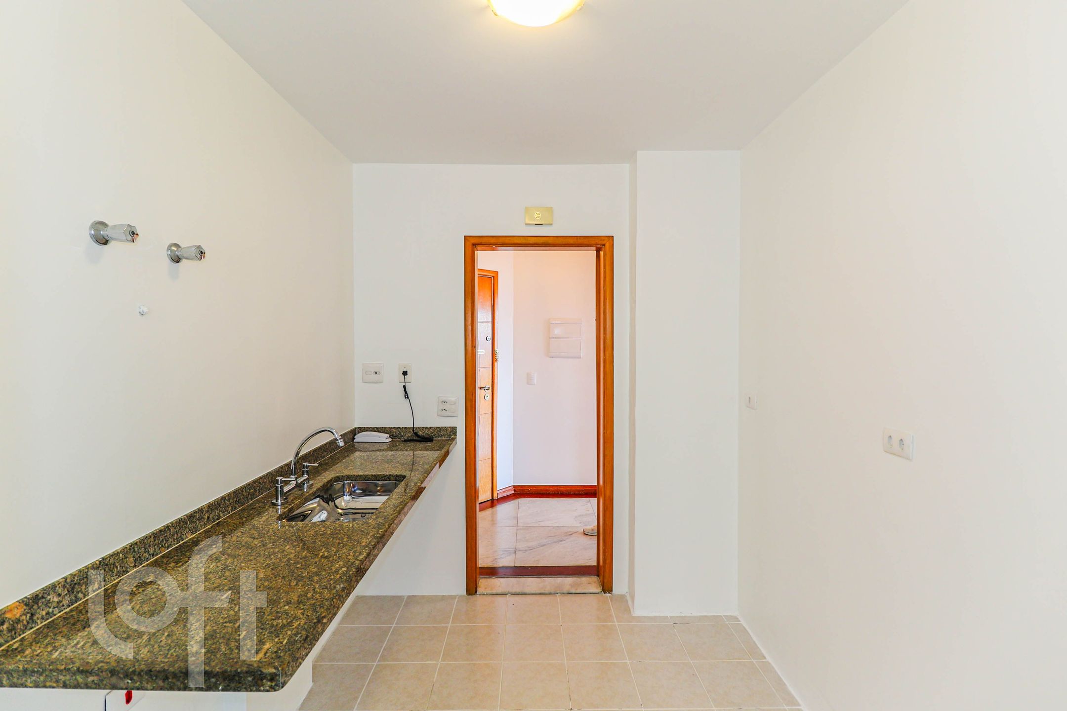 Apartamento à venda com 2 quartos, 70m² - Foto 12