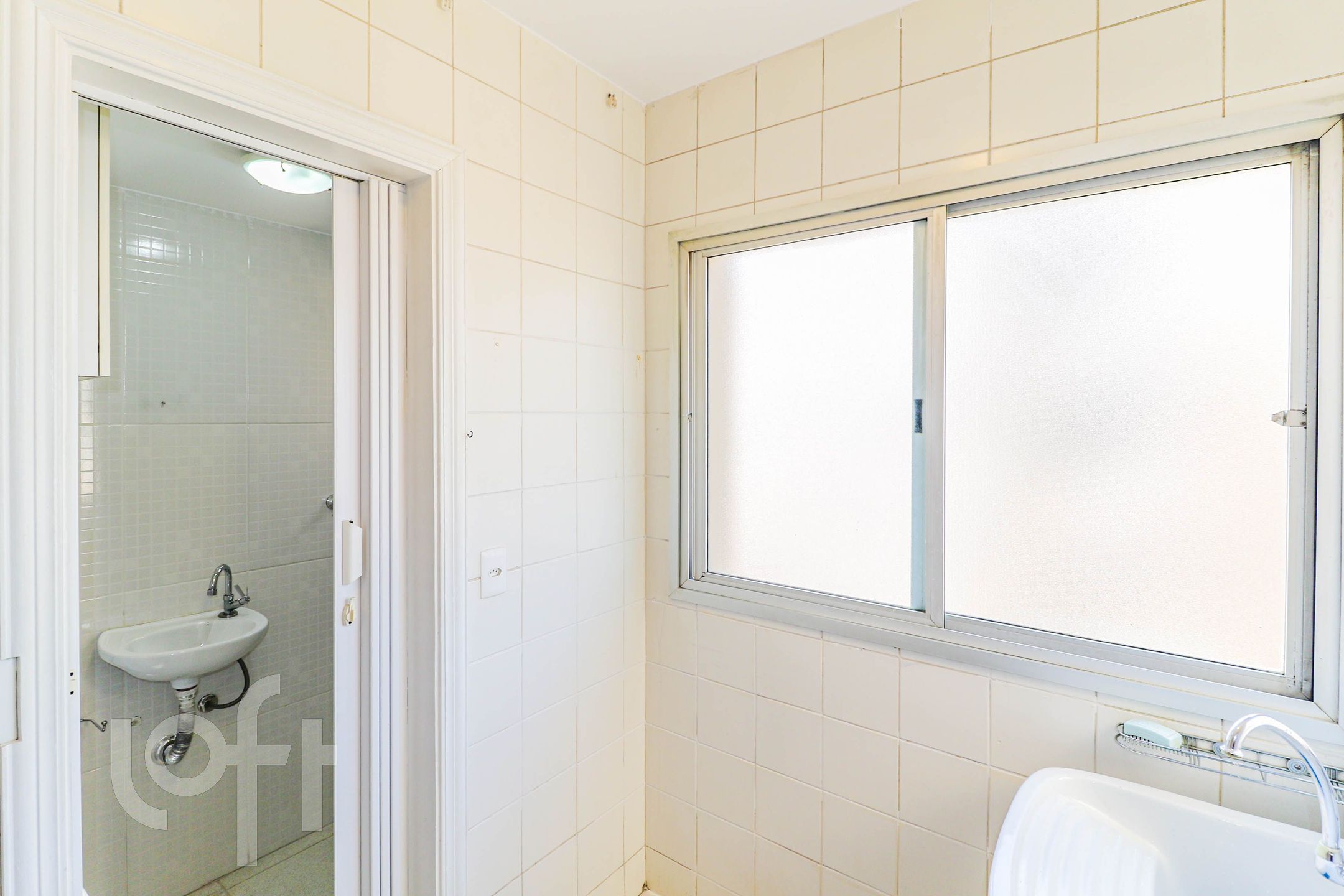 Apartamento à venda com 2 quartos, 70m² - Foto 35