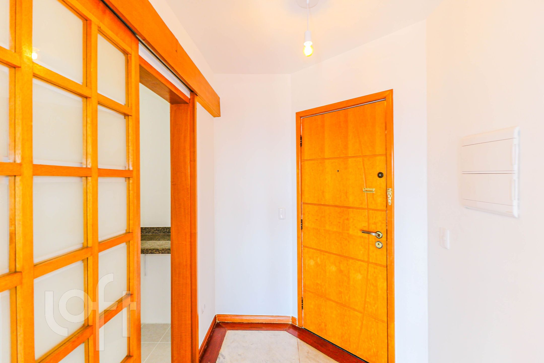 Apartamento à venda com 2 quartos, 70m² - Foto 8