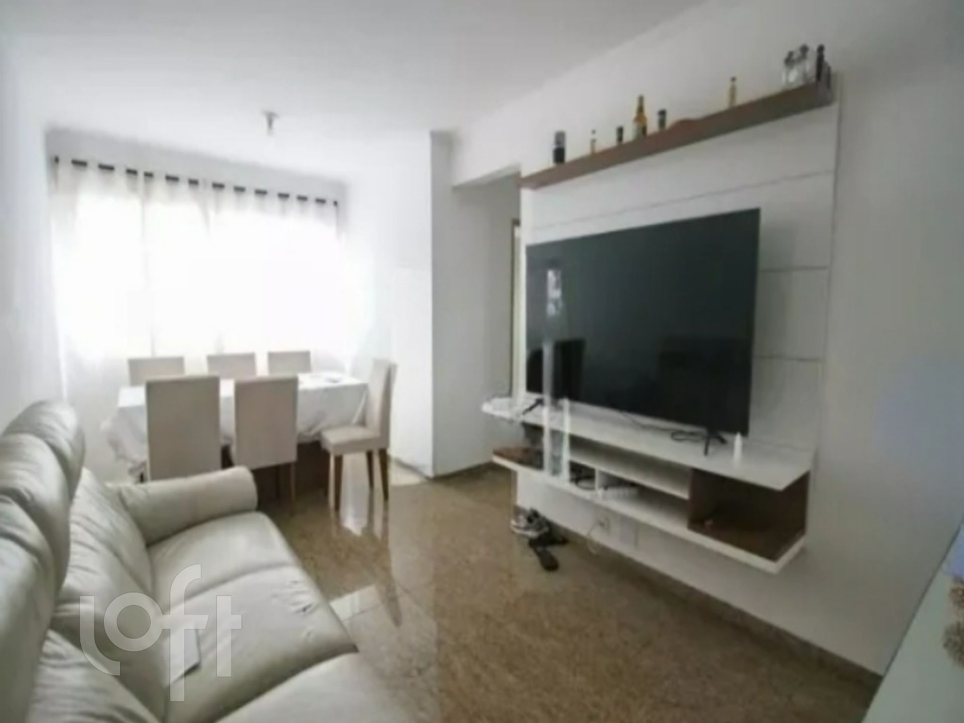 Apartamento à venda com 2 quartos, 70m² - Foto 2