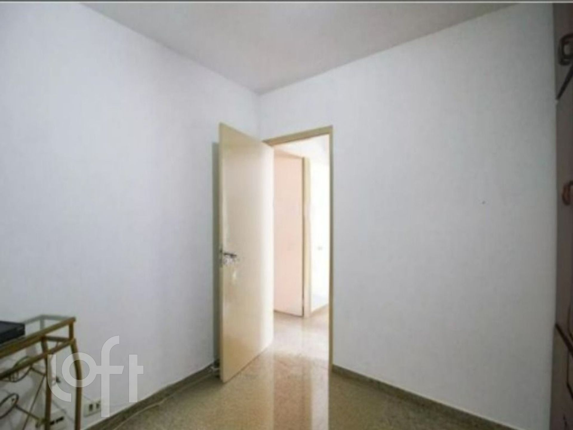 Apartamento à venda com 2 quartos, 70m² - Foto 5