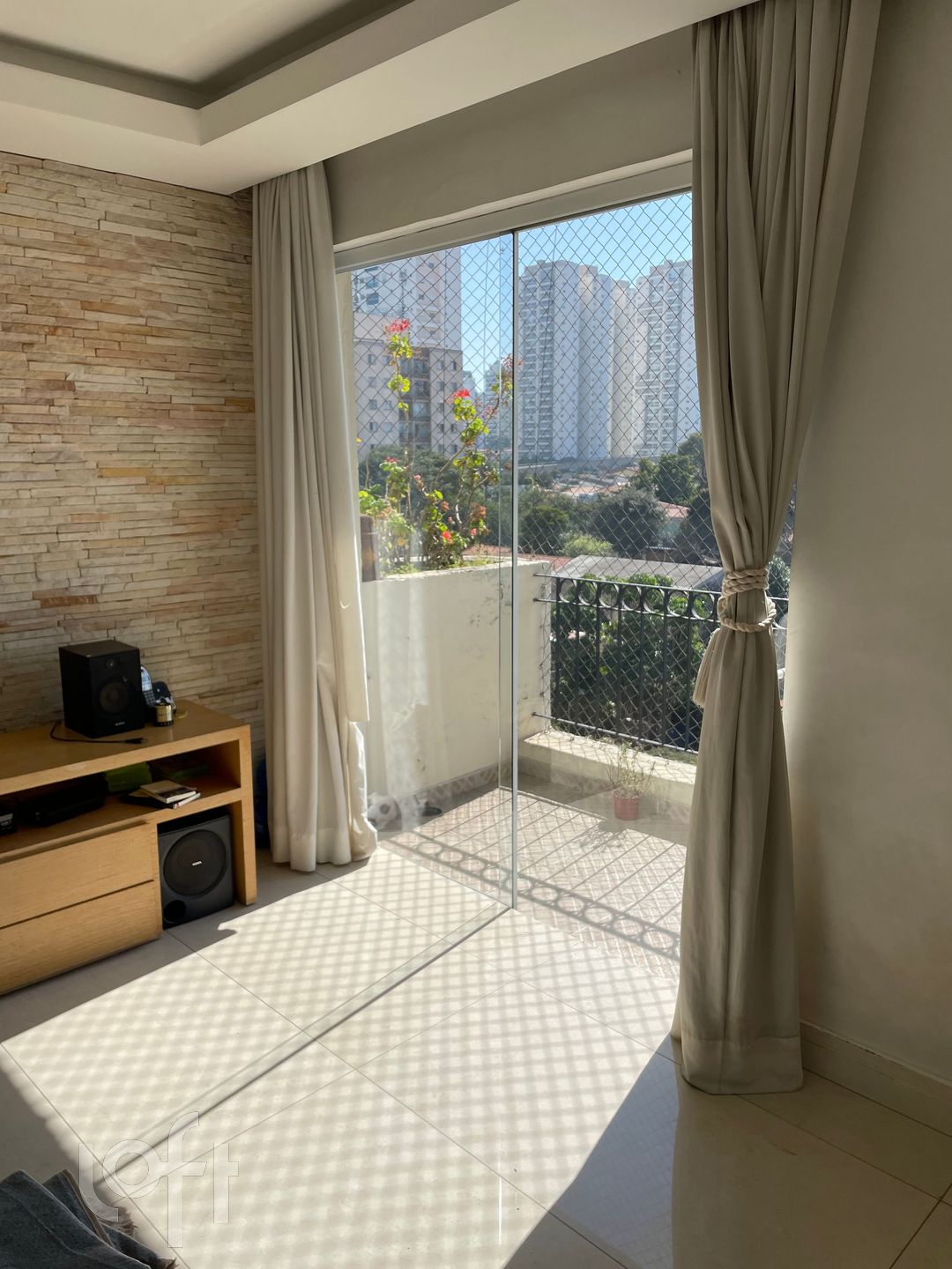 Apartamento à venda com 3 quartos, 115m² - Foto 2