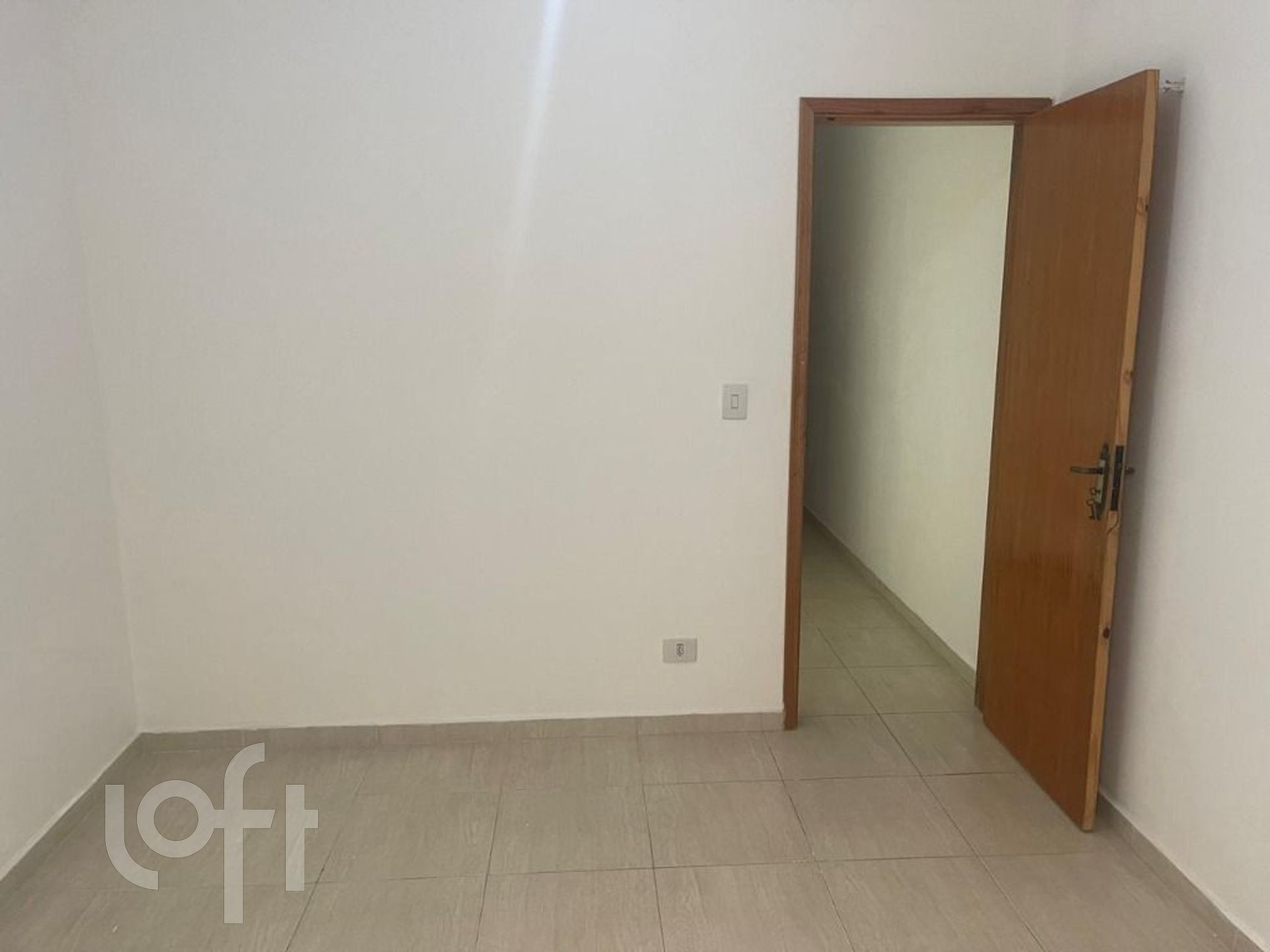 Casa à venda com 2 quartos, 70m² - Foto 14