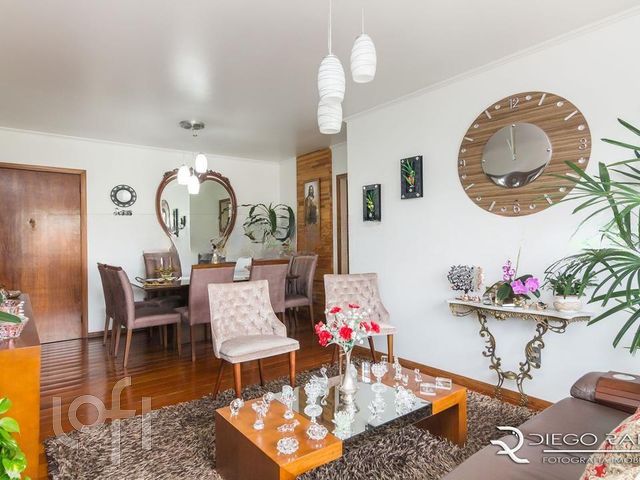 Apartamento com 80m², 2 dormitórios, 1 vaga, Menino Deus em Porto Alegre