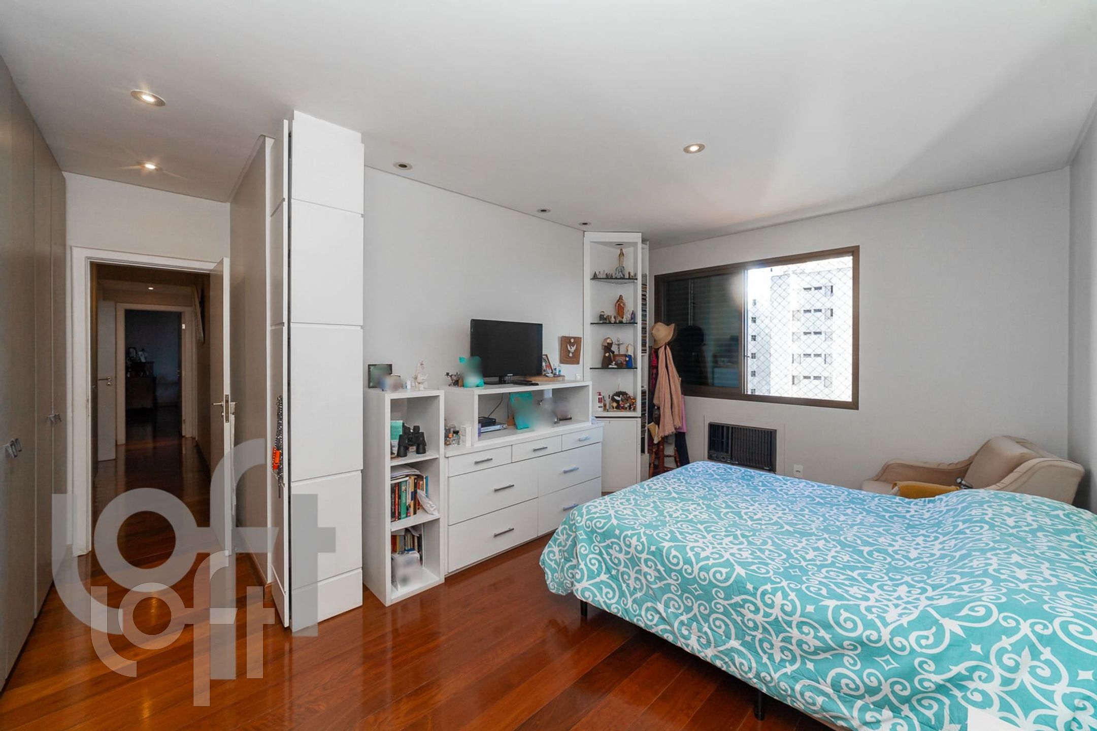 Apartamento à venda com 4 quartos, 250m² - Foto 15