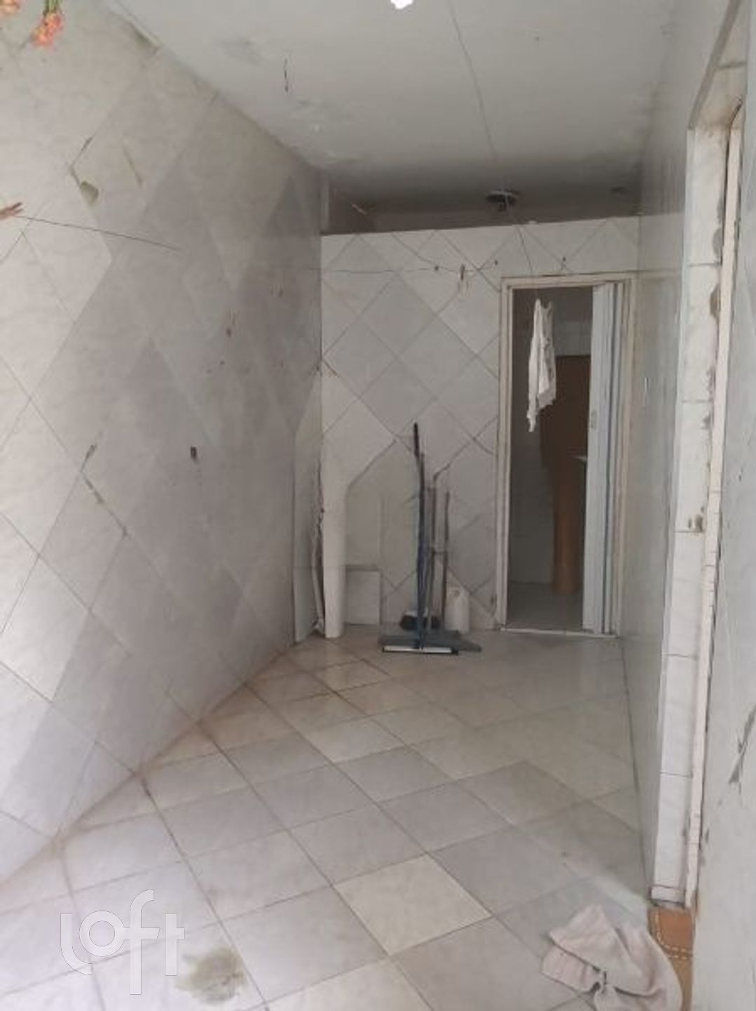 Casa à venda com 2 quartos, 150m² - Foto 14