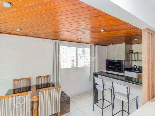 Apartamento com 130m², 2 dormitórios, 1 vaga, Cristo Redentor em Porto Alegre