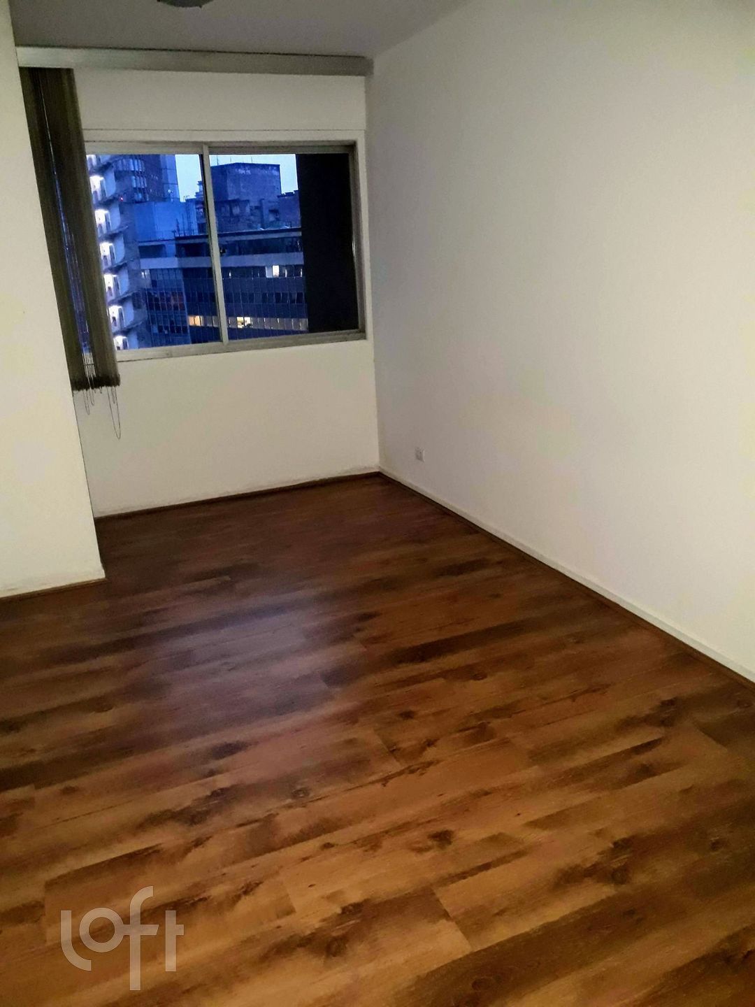 Apartamento à venda com 1 quarto, 40m² - Foto 4