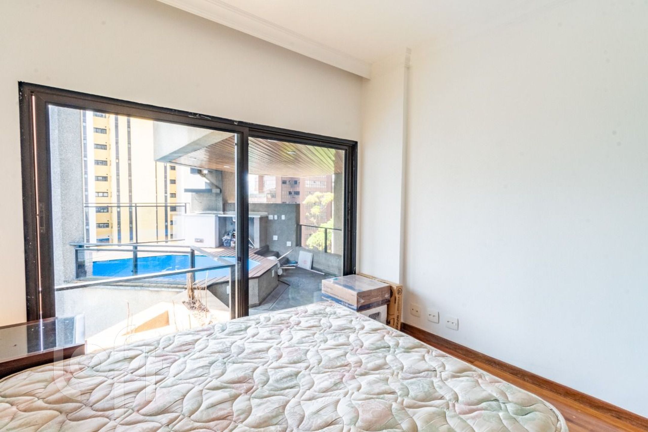 Apartamento à venda com 1 quarto, 81m² - Foto 9