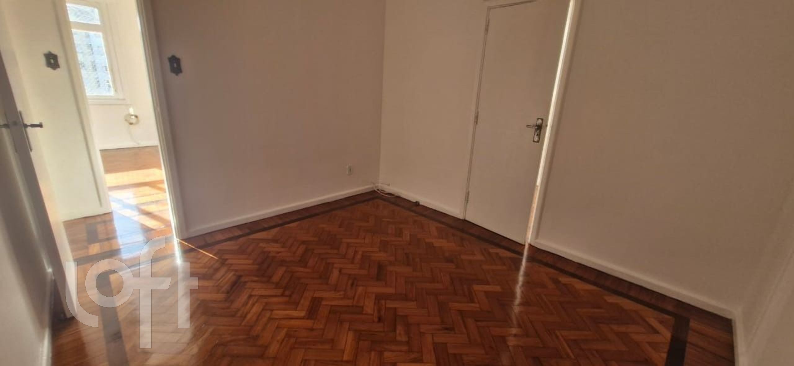 Apartamento à venda com 2 quartos, 80m² - Foto 11