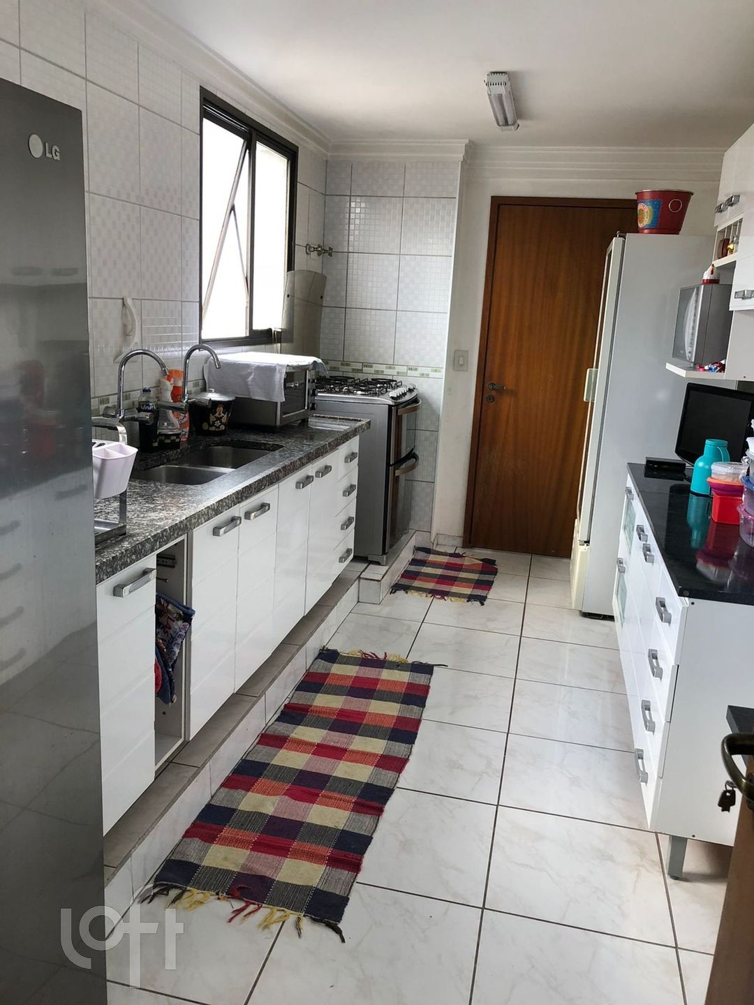 Apartamento à venda com 4 quartos, 200m² - Foto 9