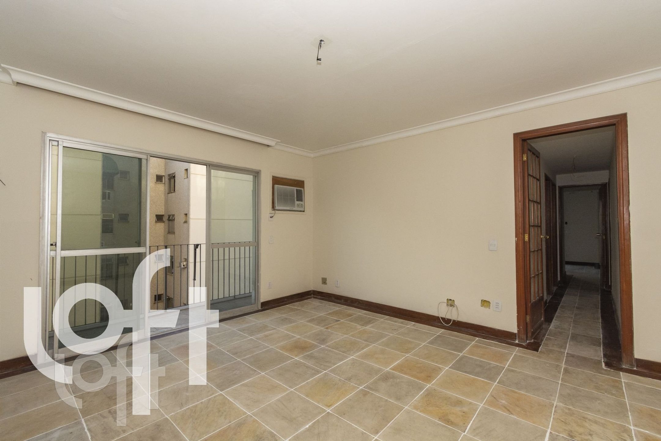 Venda de Apartamento com 3 quarto(s), 1 suíte(s), por R$ 530 mil, no condomínio Edificio San Roque em Vila Isabel.