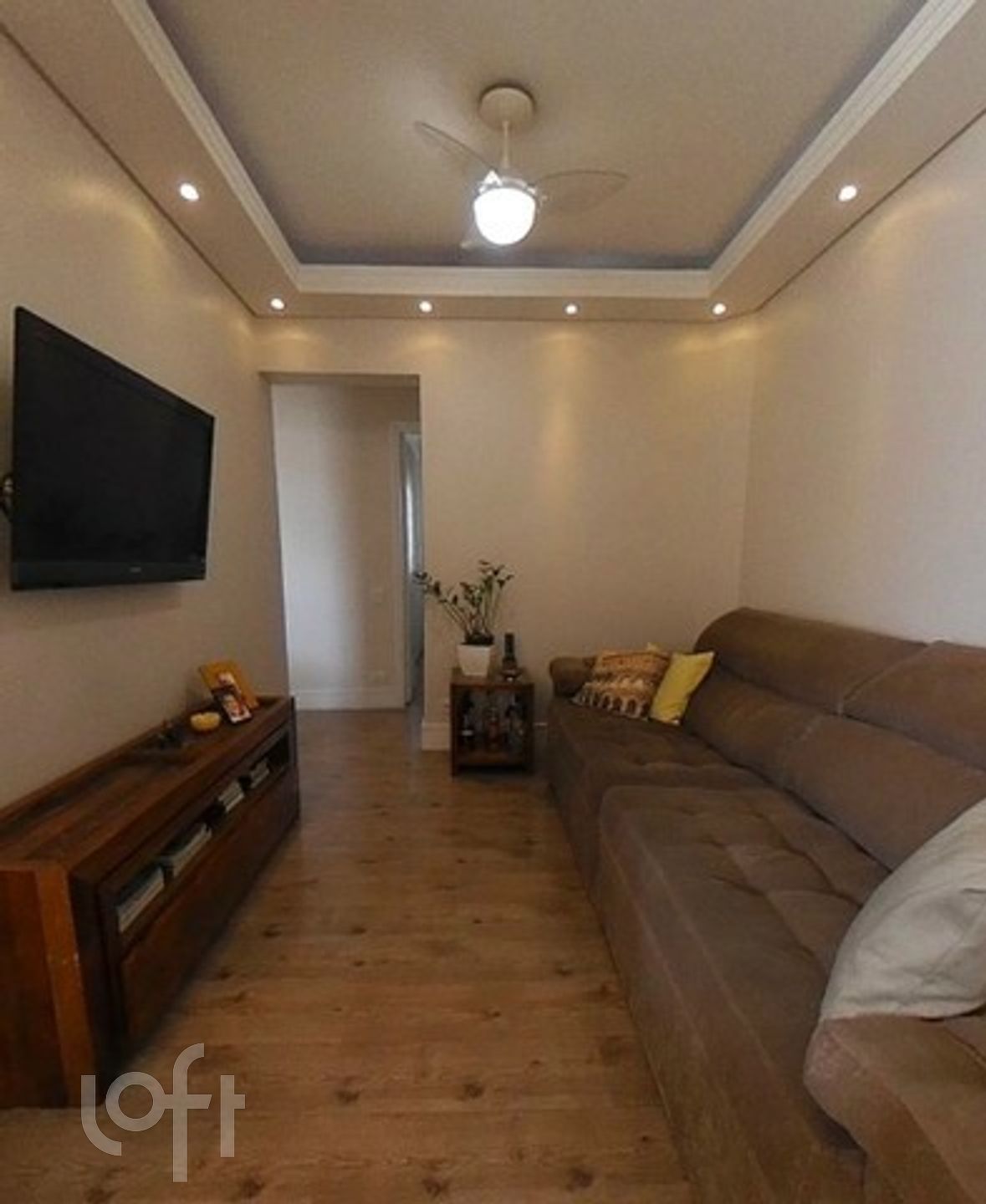 Apartamento à venda com 3 quartos, 93m² - Foto 2