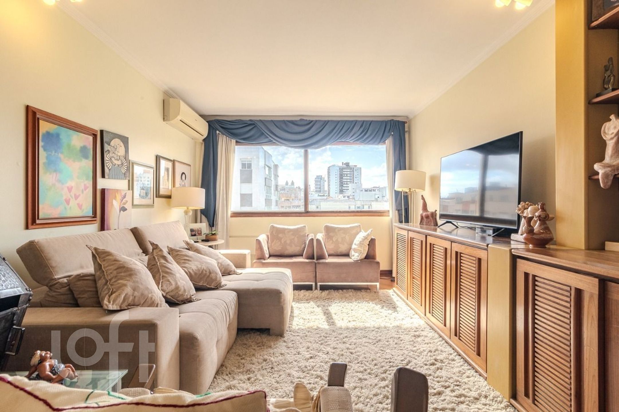 Apartamento com 326m², 4 dormitórios, 2 suítes, 1 vaga, Rio Branco em Porto Alegre