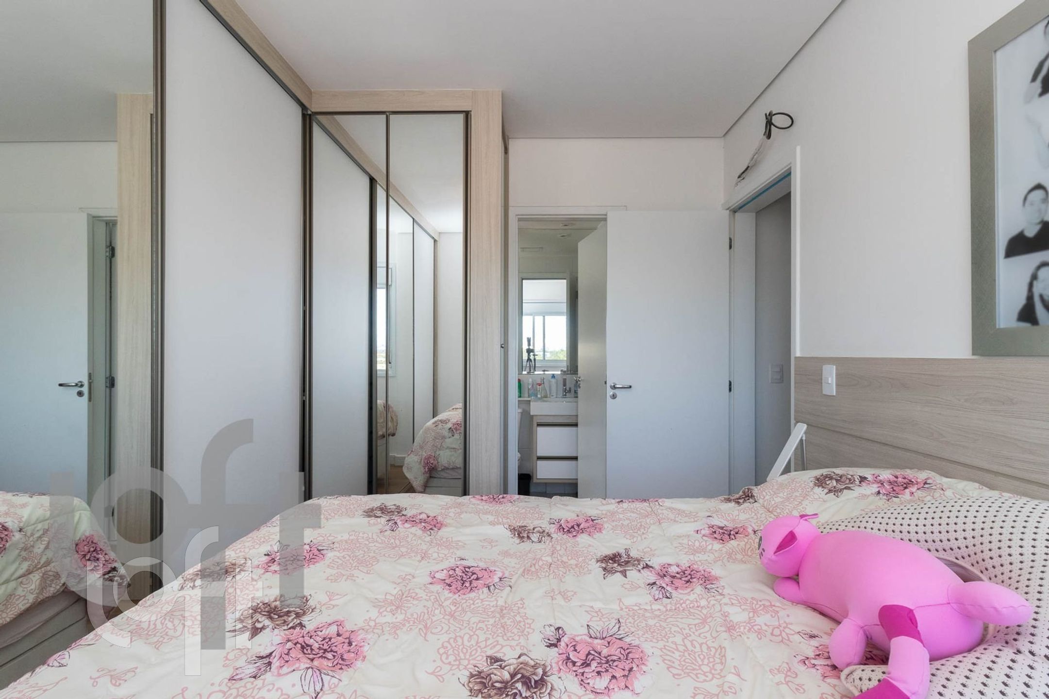 Apartamento à venda com 2 quartos, 66m² - Foto 9