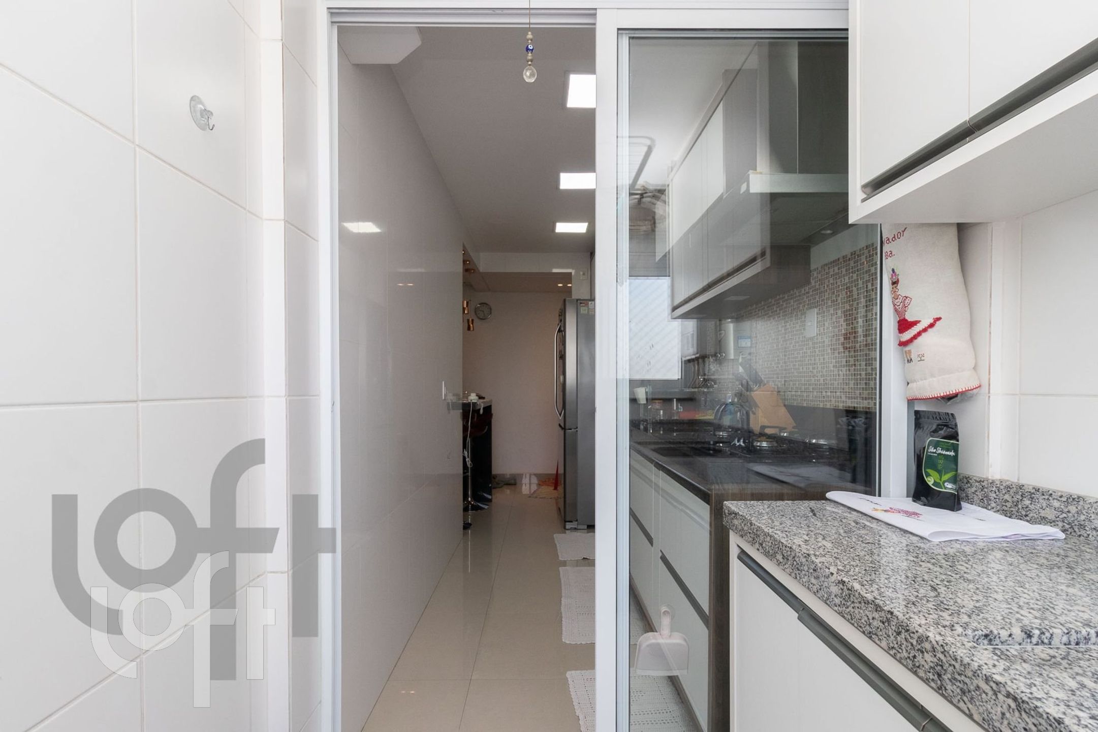 Apartamento à venda com 2 quartos, 66m² - Foto 22