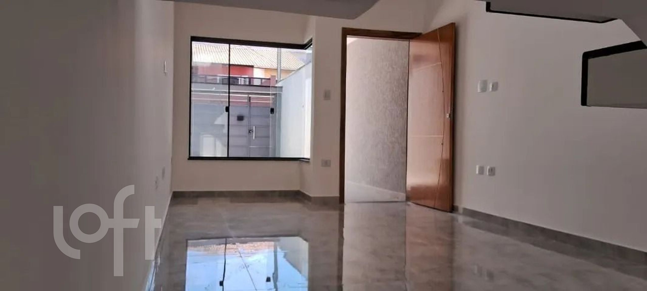 Casa à venda com 3 quartos, 120m² - Foto 1