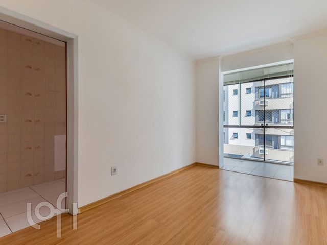 Apartamento com 42m², 1 dormitório, 1 vaga, Santana em Porto Alegre