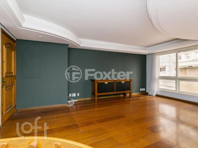 Apartamento com 188m², 4 dormitórios, 1 suíte, 2 vagas, Moinhos de Vento em Porto Alegre