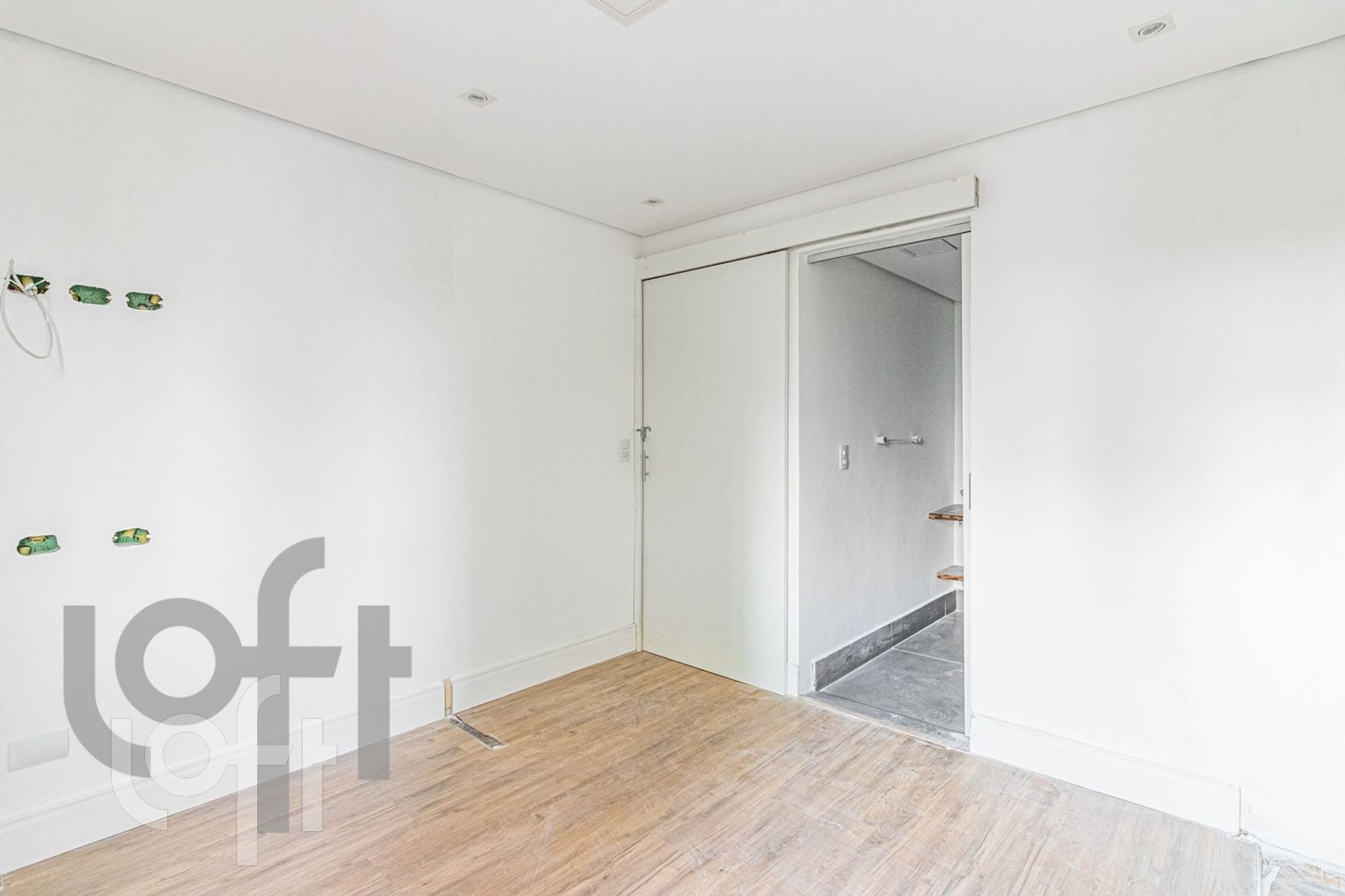 Apartamento à venda com 3 quartos, 95m² - Foto 4