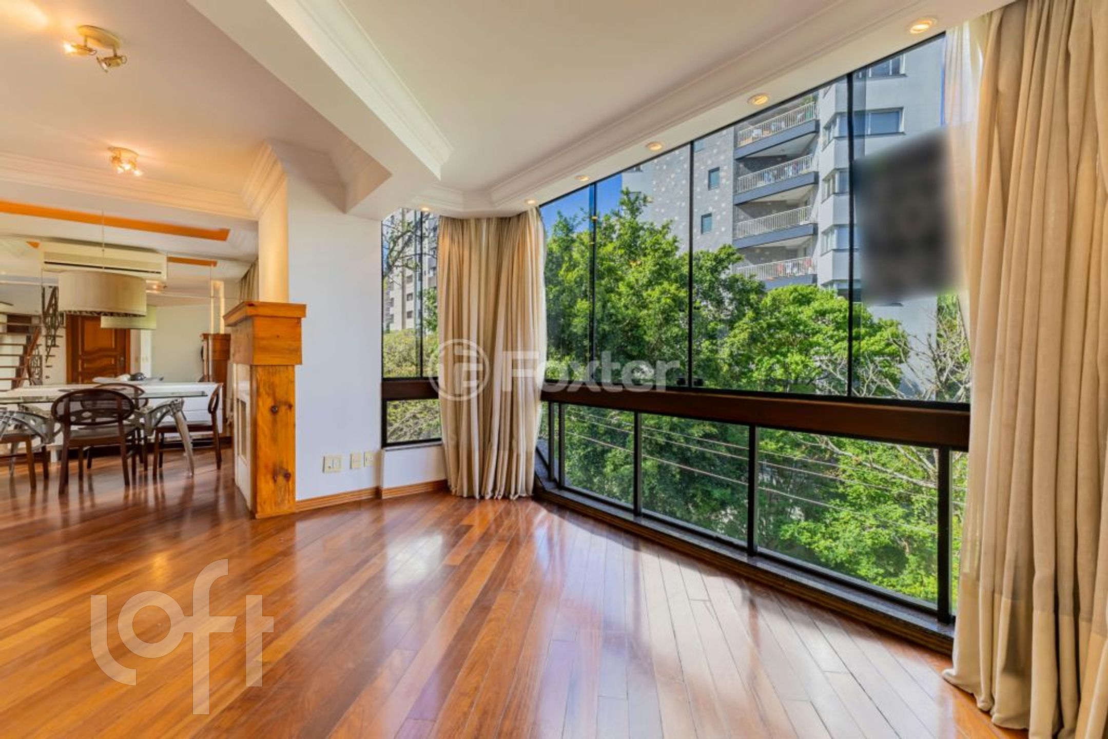 Apartamento com 223m², 3 dormitórios, 1 suíte, 2 vagas, Petrópolis em Porto Alegre