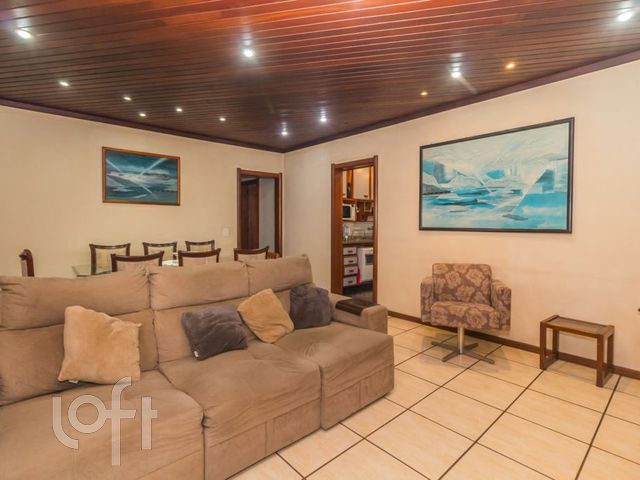 Apartamento com 148m², 3 dormitórios, 1 suíte, 2 vagas, São João em Porto Alegre