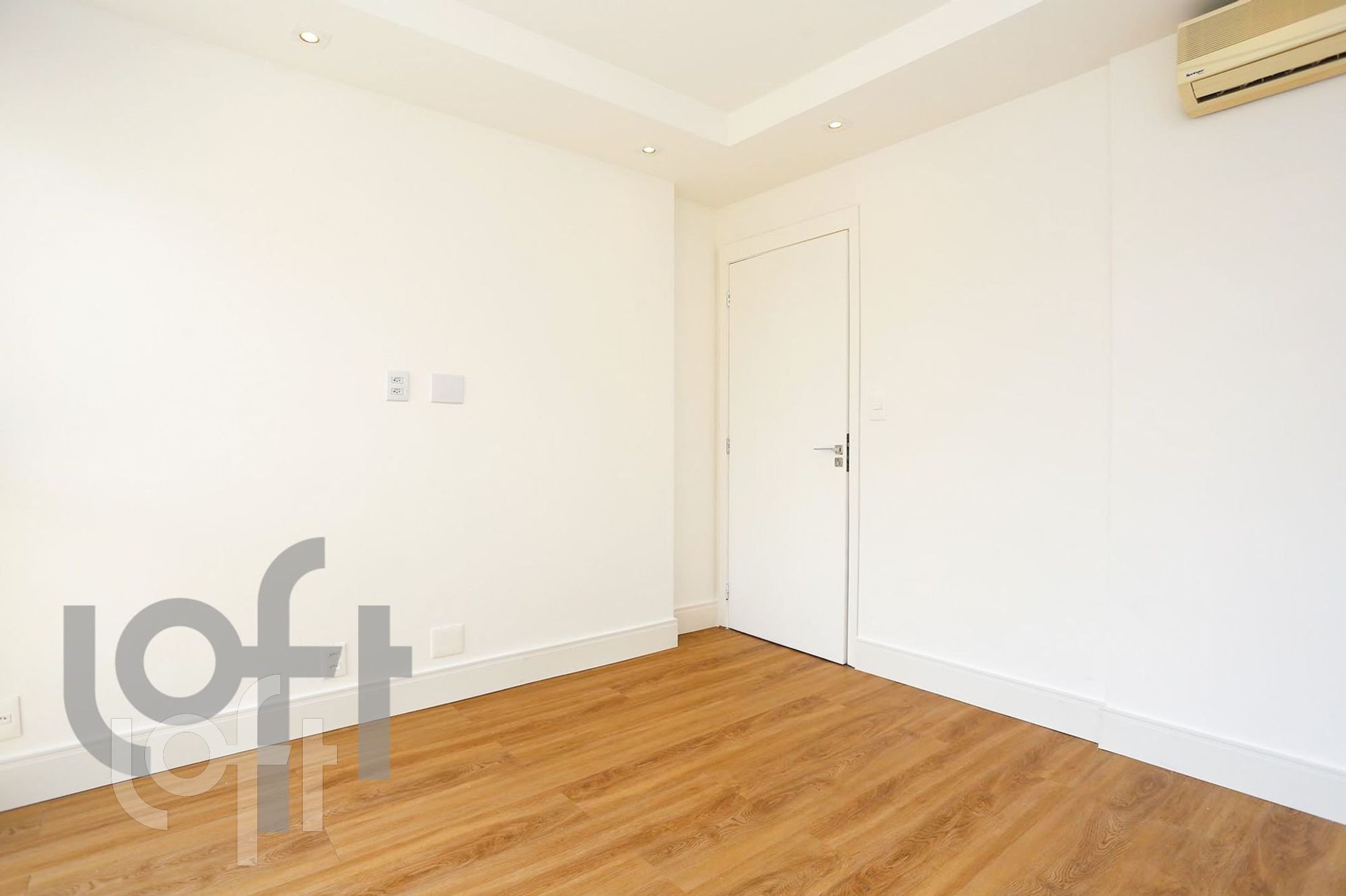 Apartamento à venda com 2 quartos, 210m² - Foto 6