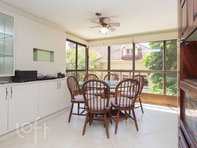 Apartamento com 177m², 4 dormitórios, 1 suíte, 2 vagas, Auxiliadora em Porto Alegre