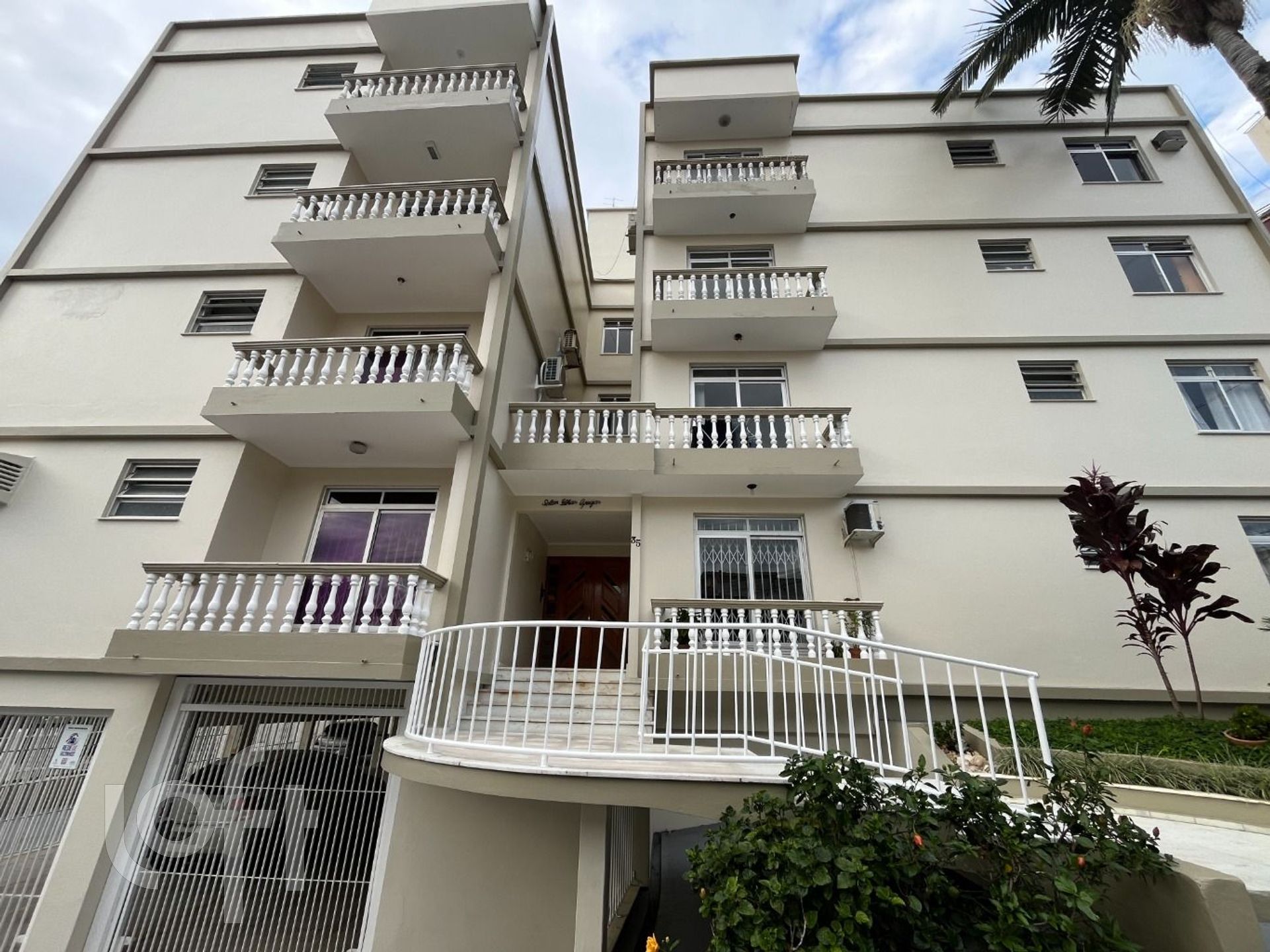 Apartamento à venda em Pantanal com 74 m², 2 quartos, 1 vaga