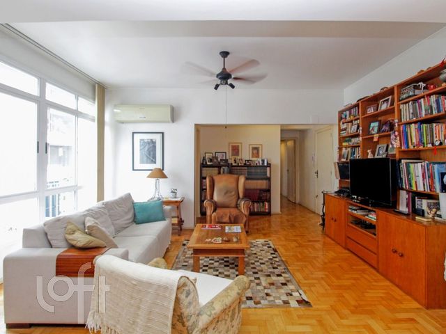 Apartamento com 110m², 3 dormitórios, 1 vaga, Independência em Porto Alegre