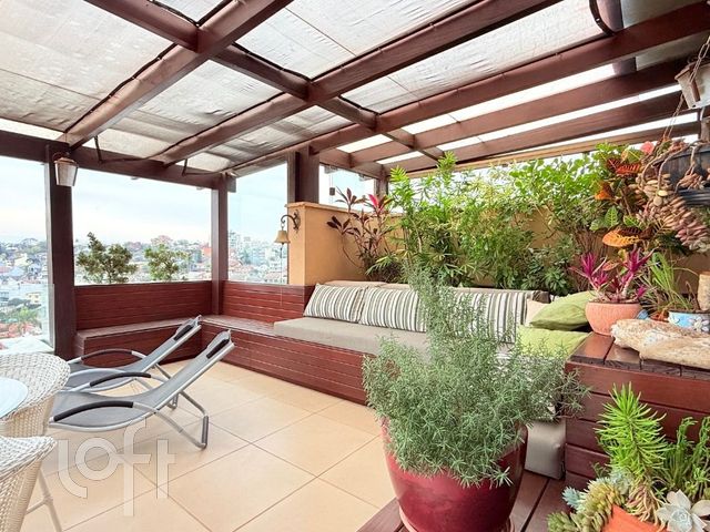 Apartamento com 324m², 3 dormitórios, 1 suíte, 2 vagas, Chácara das Pedras em Porto Alegre