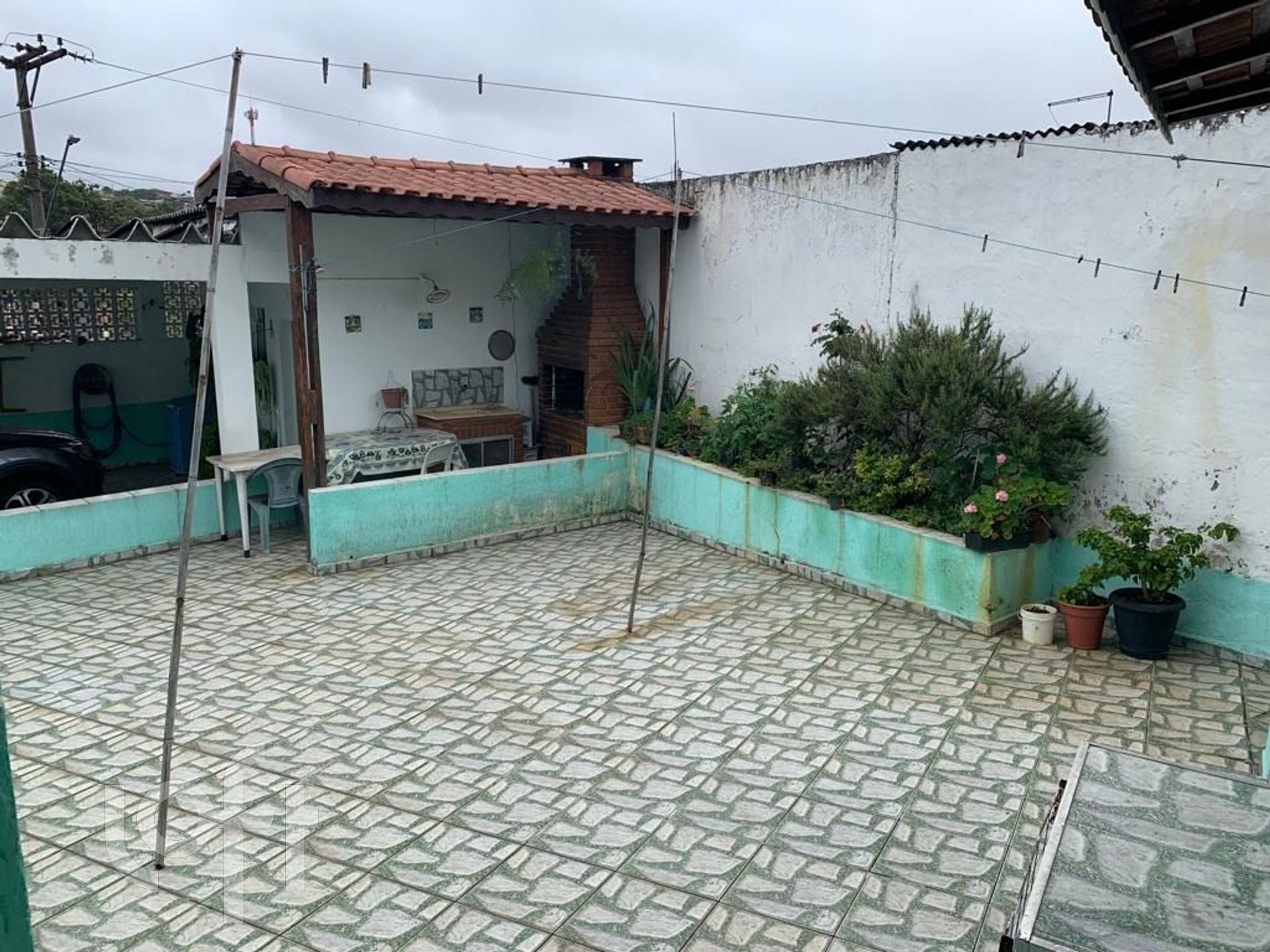 Casa à venda com 2 quartos, 250m² - Foto 3