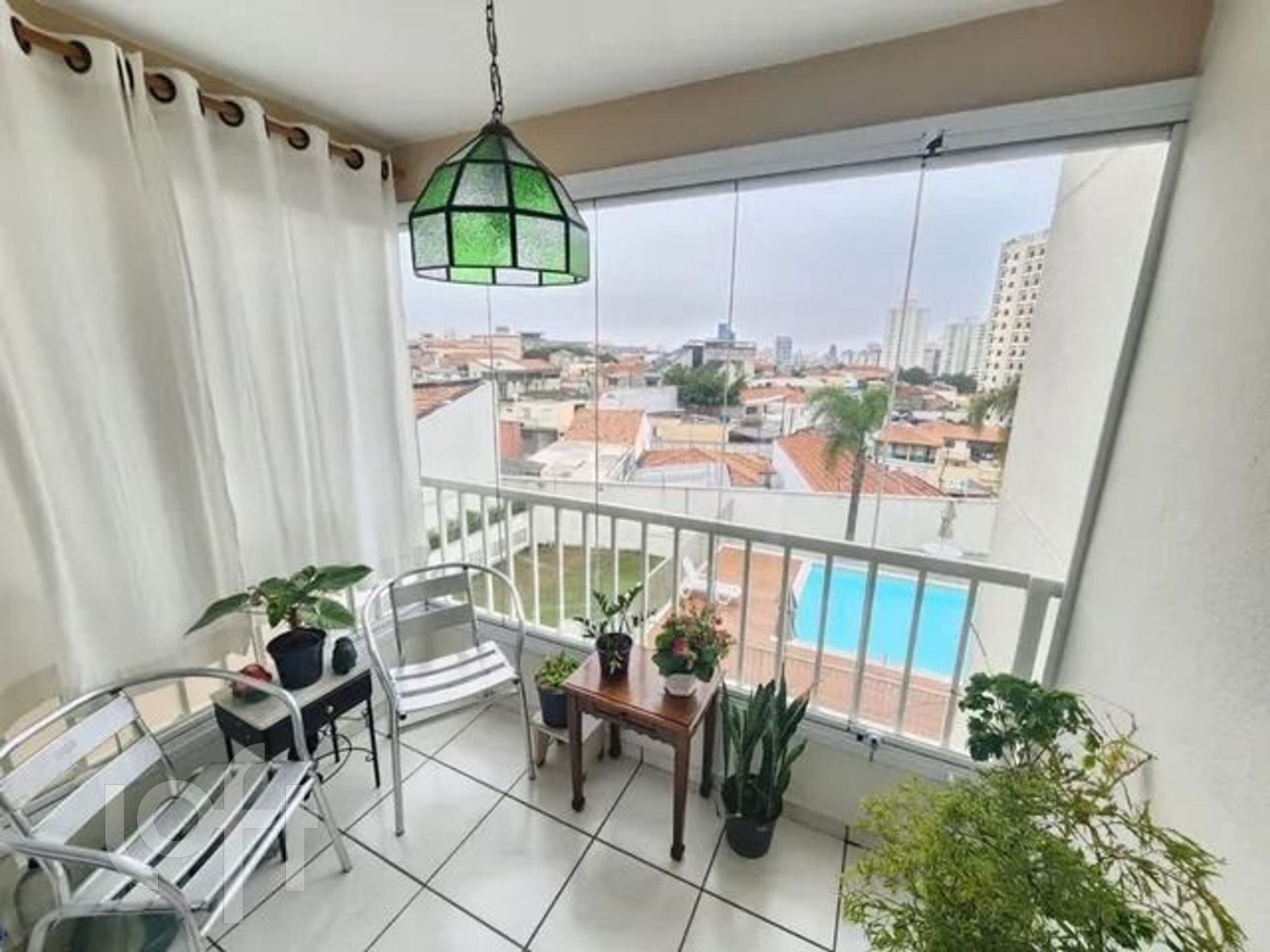 Apartamento à venda com 2 quartos, 63m² - Foto 3