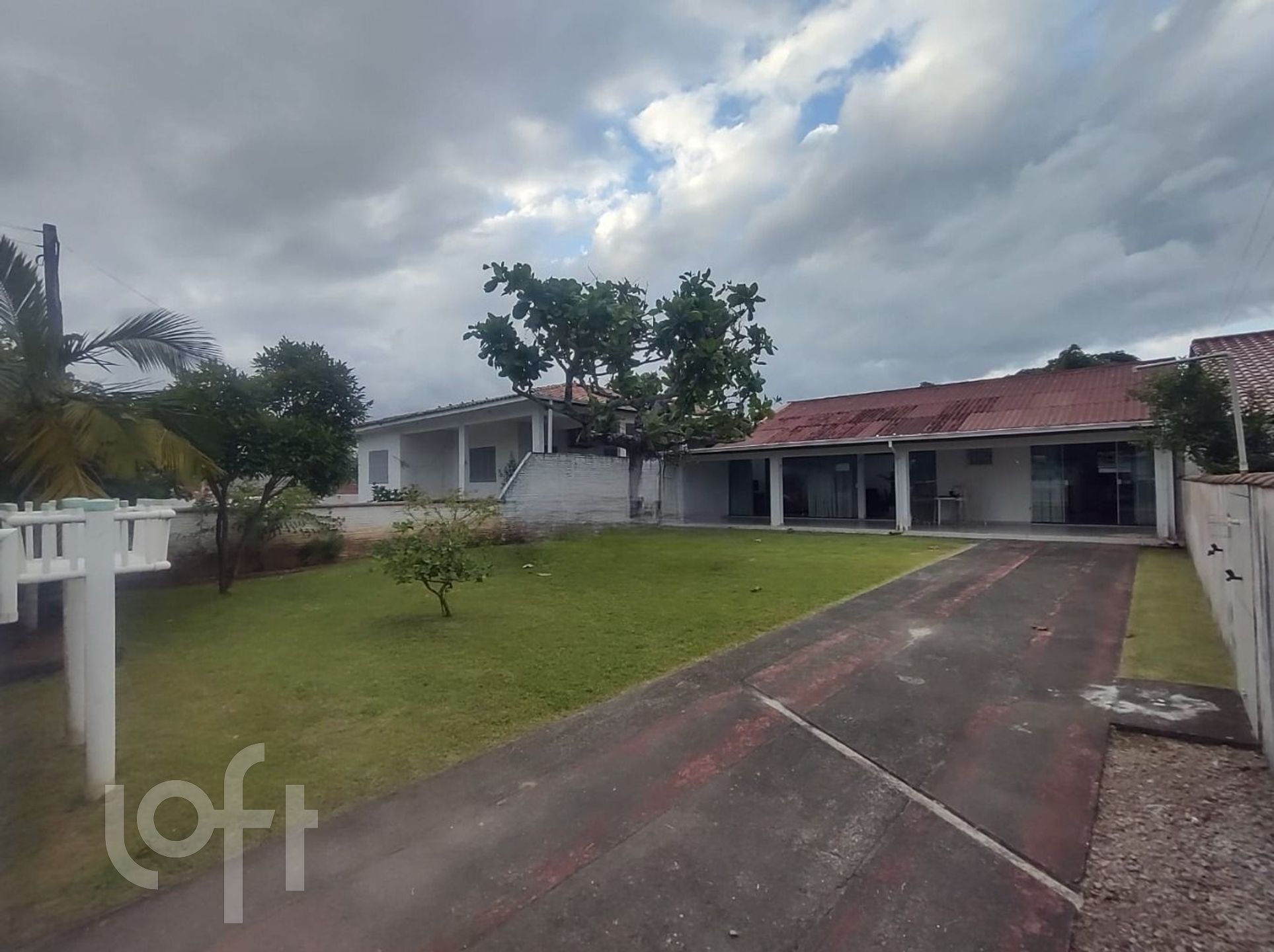 Casa Residencial com 120m², 3 quartos, 1 suíte, 2 garagens, no bairro Praia do Sonho em Palhoça
