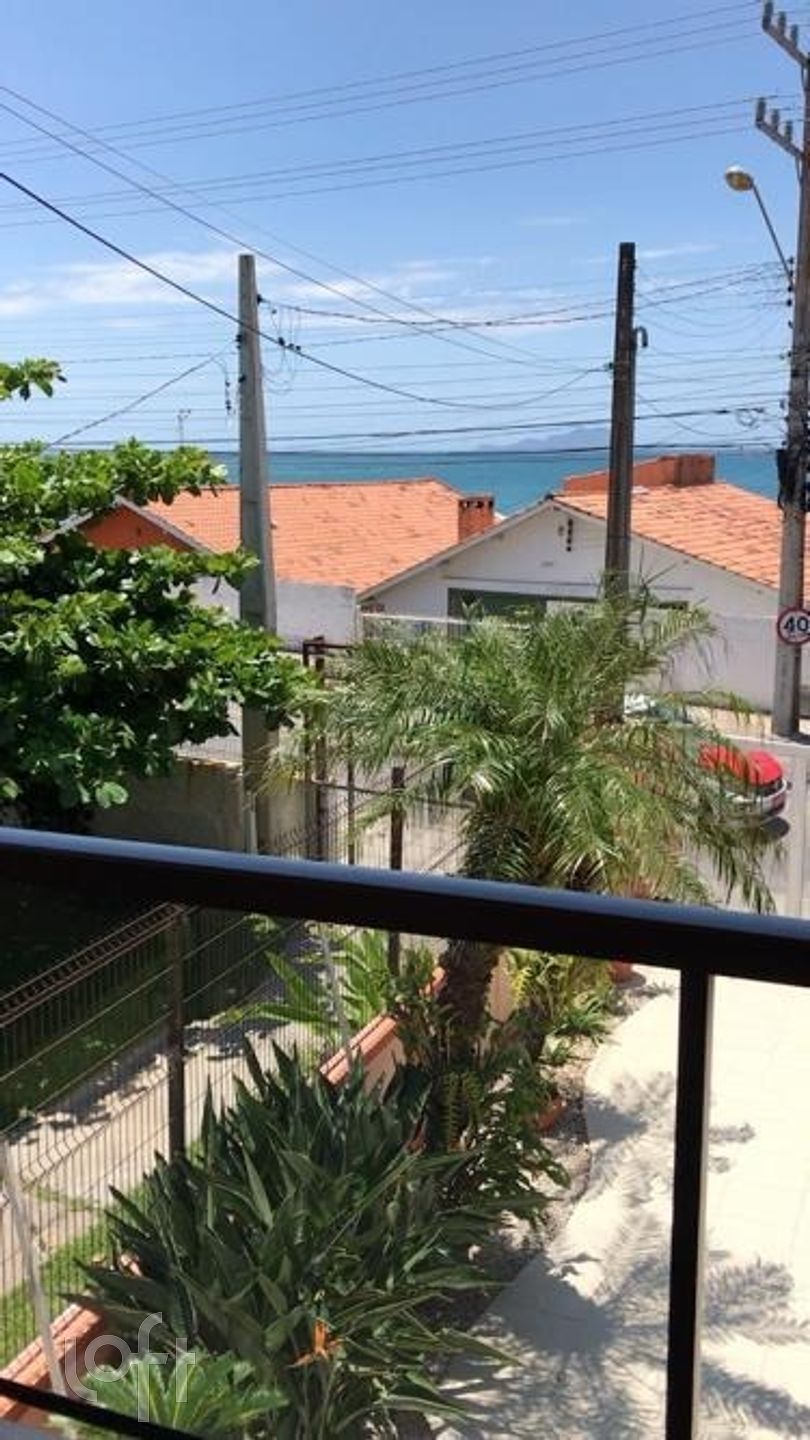 Casa Residencial com 48m², 9 quartos, 2 suítes, 4 garagens, no bairro Ingleses em Florianópolis