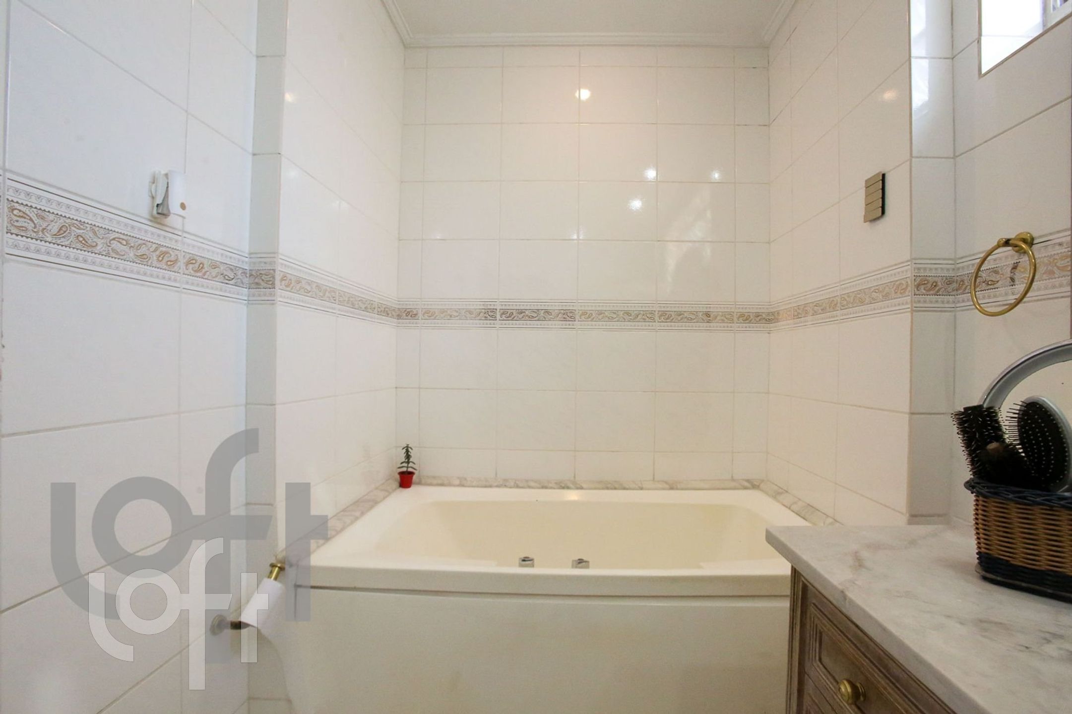 Apartamento à venda com 3 quartos, 230m² - Foto 4