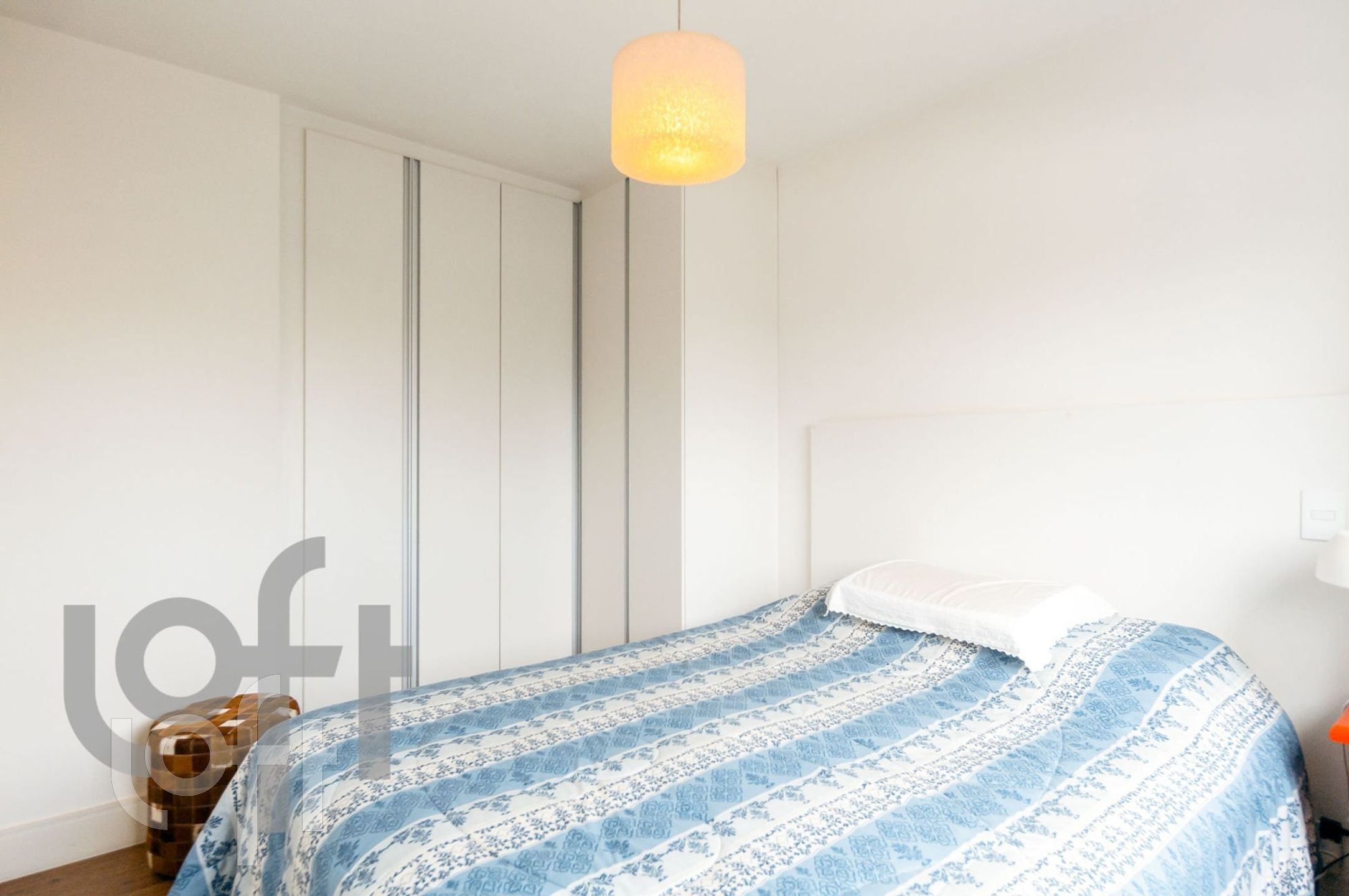 Apartamento à venda com 3 quartos, 77m² - Foto 2