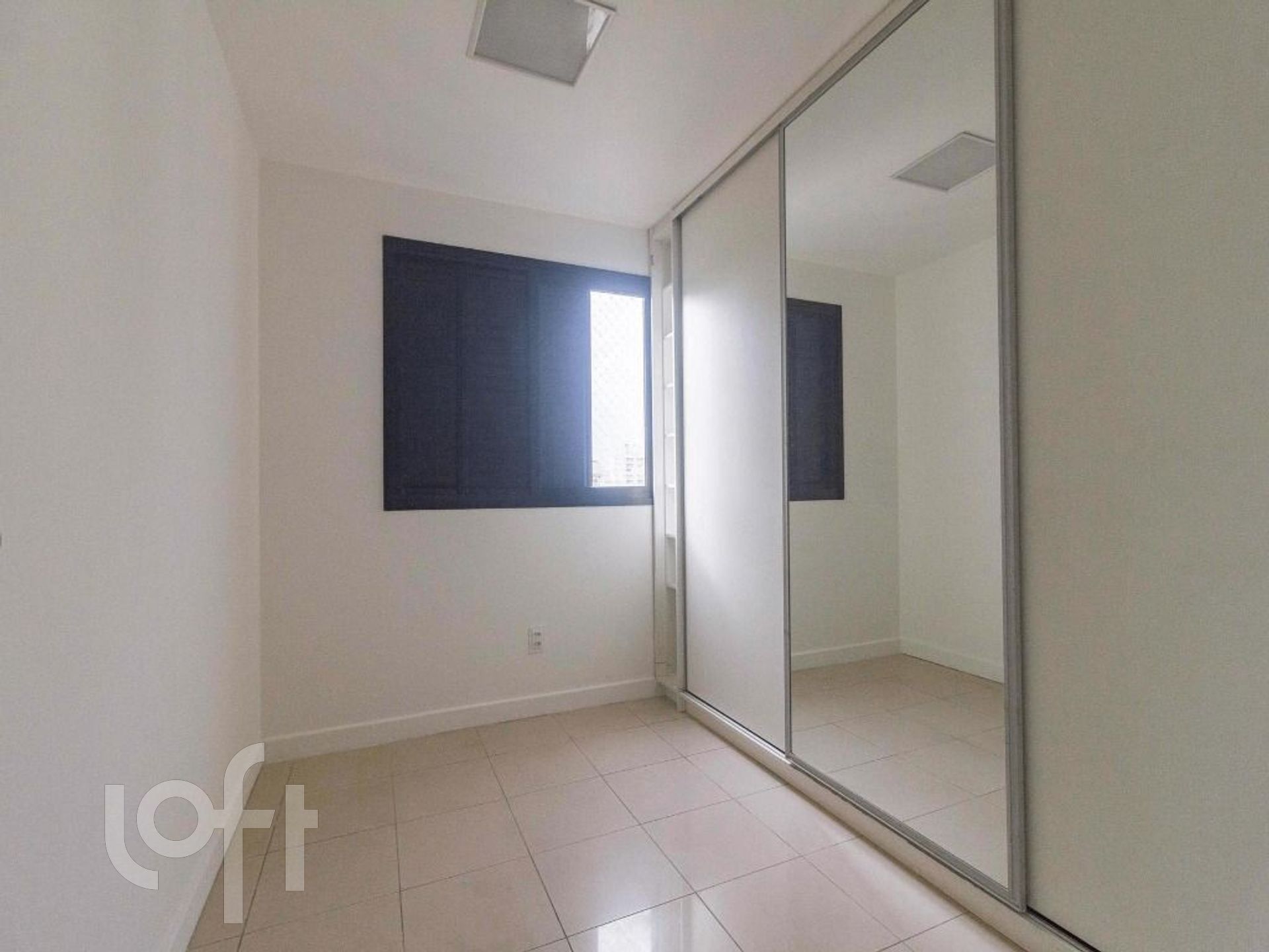 Apartamento à venda com 3 quartos, 169m² - Foto 7