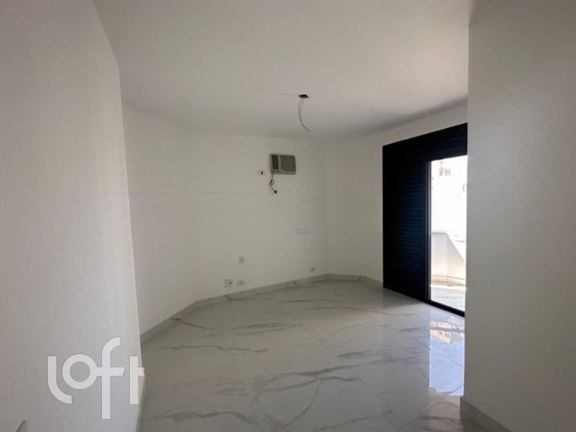 Apartamento à venda com 3 quartos, 238m² - Foto 4