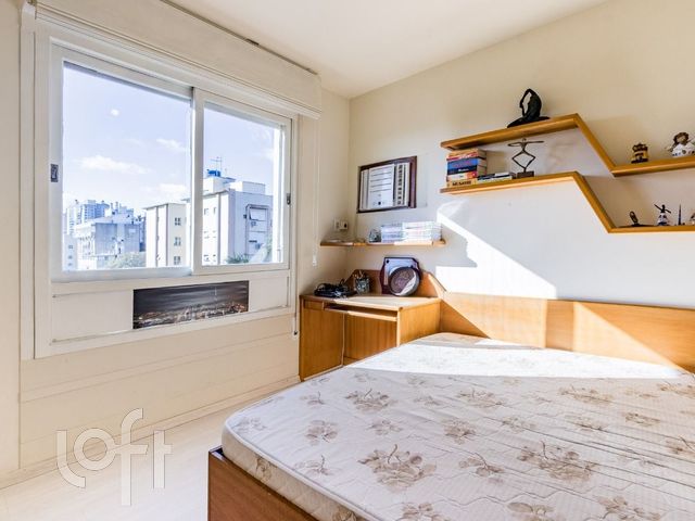 Apartamento com 72m², 2 dormitórios, 1 vaga, Higienópolis em Porto Alegre