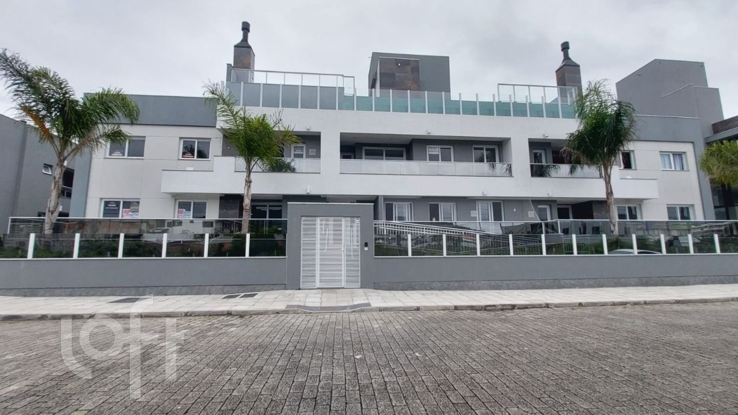 Apartamentos com 44m², 1 quarto, 1 garagem, no bairro Campeche Central em Florianópolis