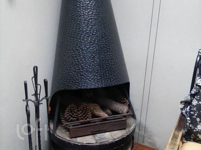 Casa com 250m², 3 dormitórios, 1 suíte, 2 vagas, Rio Branco em Porto Alegre