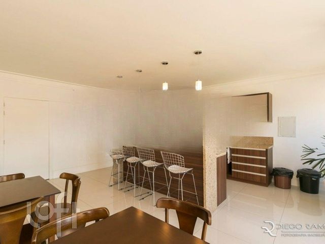 Apartamento com 200m², 2 dormitórios, 1 suíte, 2 vagas, Cristo Redentor em Porto Alegre